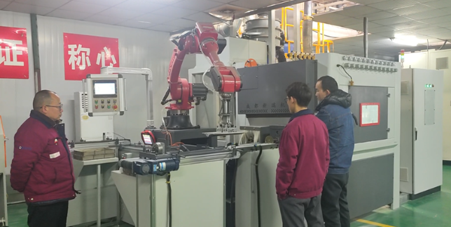 三沙喷砂机在模具清理中的专业应用